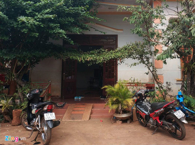 Căn nhà đơn sơ của HHen Niê sau một năm đăng quang Hoa hậu Hoàn vũ