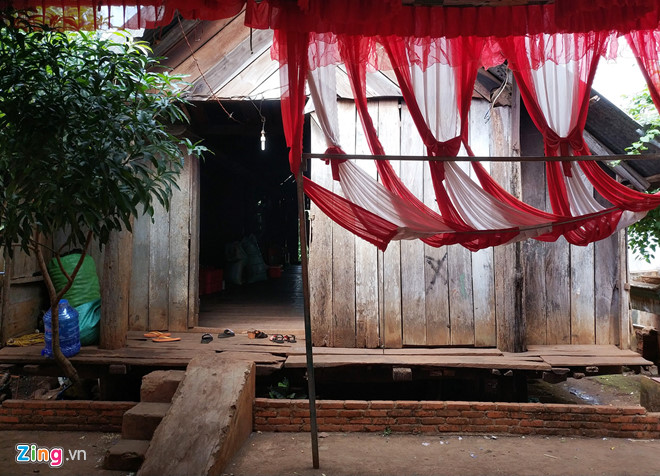 Căn nhà đơn sơ của HHen Niê sau một năm đăng quang Hoa hậu Hoàn vũ