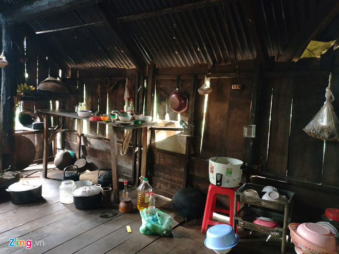 Căn nhà đơn sơ của HHen Niê sau một năm đăng quang Hoa hậu Hoàn vũ