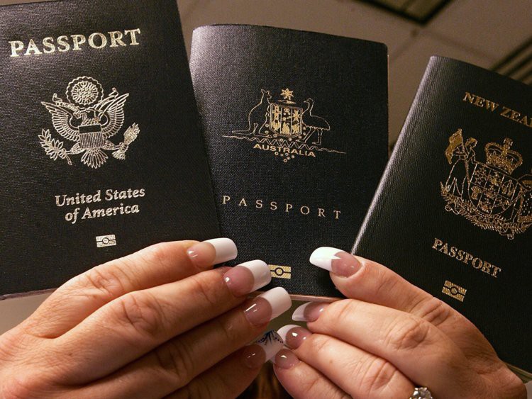 Góc khuất đằng sau những cuốn hộ chiếu đầy quyền lực: Mọi thứ đều được giải quyết bằng tiền