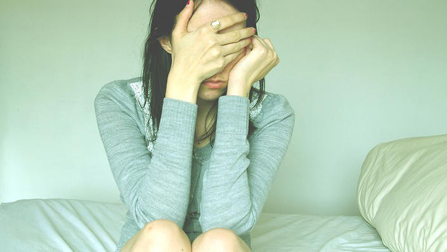 Mẹ tôi mất chưa đầy năm bố tôi đã đòi lấy vợ khác, nhưng cuốn nhật ký của mẹ mới khiến tôi phát điên