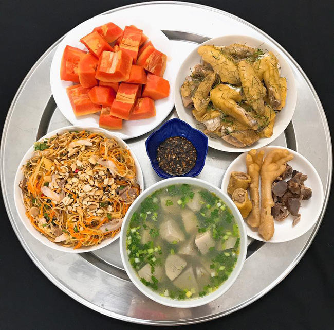 Tiết lộ bí kíp giữ chồng nhiều năm nhờ mâm cơm nhà, cư dân mạng xúm vào kể lỗi sai cơ bản của chị vợ