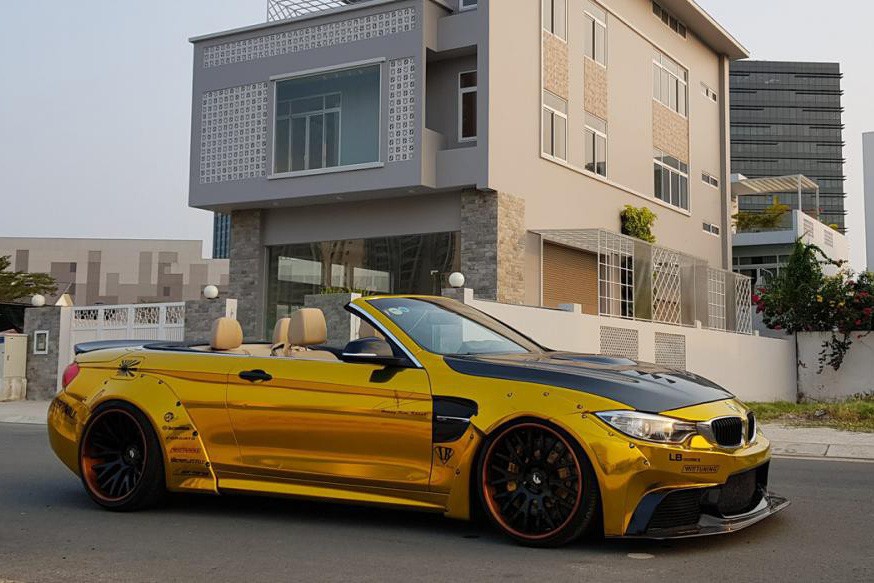 Bộ sưu tập xe khủng hàng độc của đại gia sở hữu Aston Martin V8 Vantage 2018 đầu tiên Việt Nam