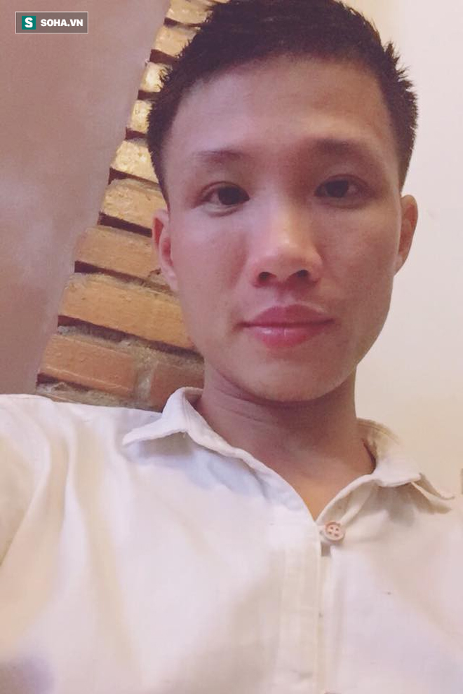 Thanh niên mua sim vớ được luôn cả người yêu, bạn gái cầu hôn cứ ngỡ là trêu chọc