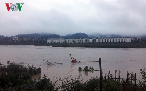 Lào Cai: Sông Hồng xuất hiện lũ lớn chưa từng có giữa mùa đông