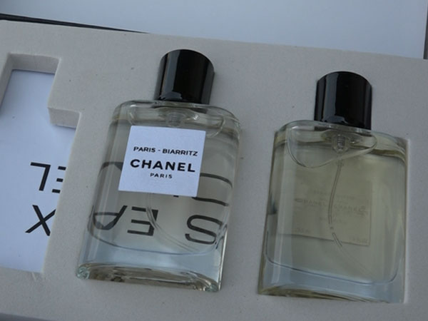 TP. HCM: Phát hiện hàng trăm ngàn chai nước hoa nghi giả thương hiệu Chanel, Gucci được nhập từ Trung Quốc