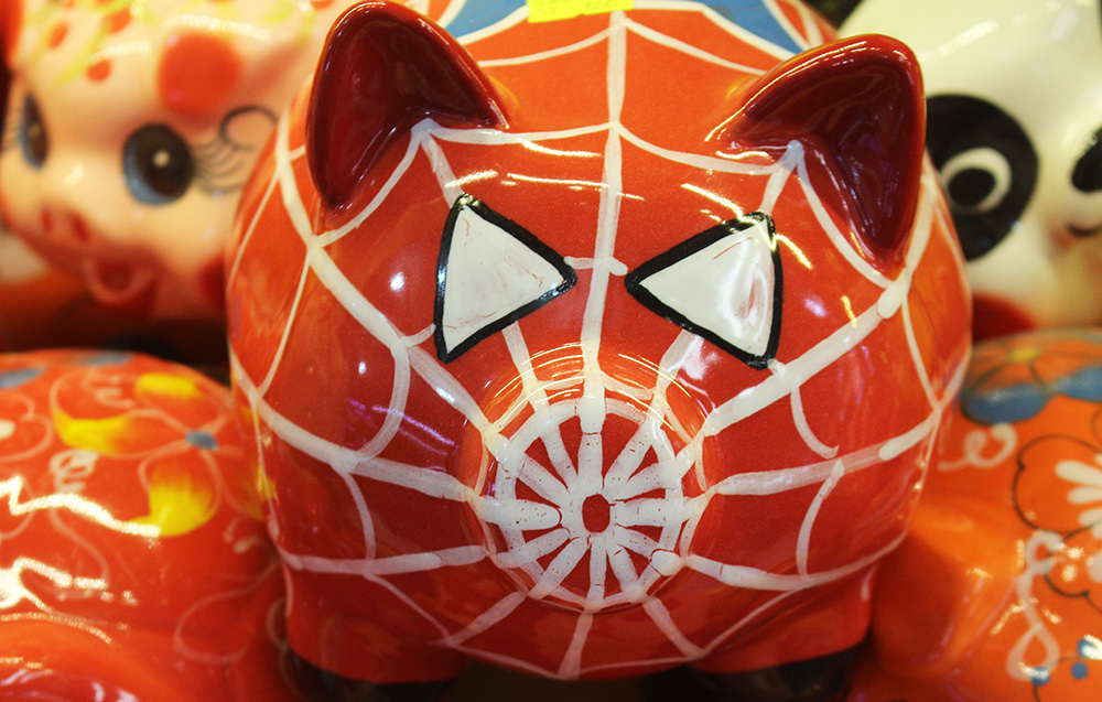 Heo gỗ, ỉn mạ vàng cháy hàng trước Tết Kỷ Hợi