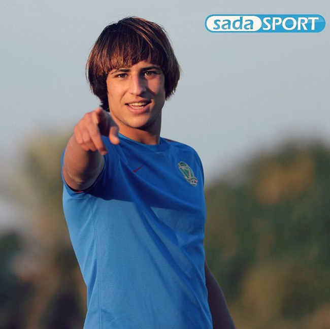 Tiền đạo 18 tuổi Iraq đẹp trai như tài tử vừa chọc thủng lưới Việt Nam