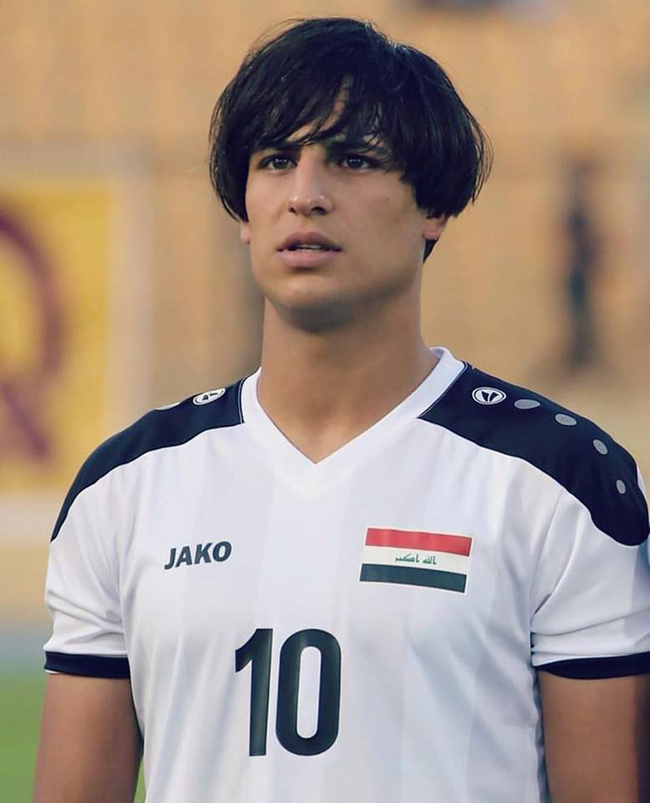 Tiền đạo 18 tuổi Iraq đẹp trai như tài tử vừa chọc thủng lưới Việt Nam