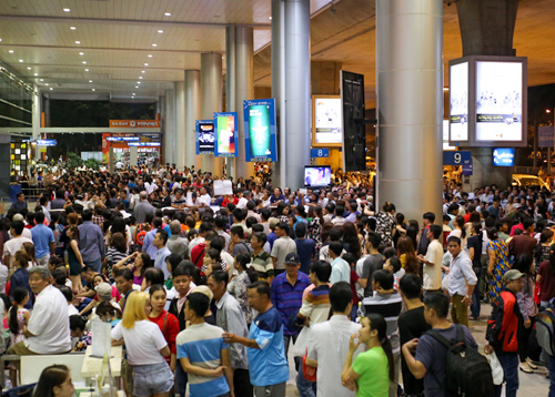 Bốn giải pháp giảm tải cho Tân Sơn Nhất dịp Tết Kỷ Hợi