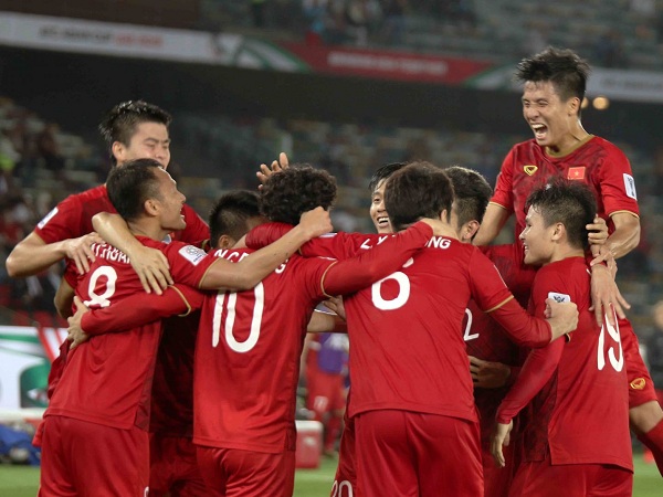 Chủ tịch VFF Lê Khánh Hải khen ngợi tinh thần thi đấu của ĐT Việt Nam