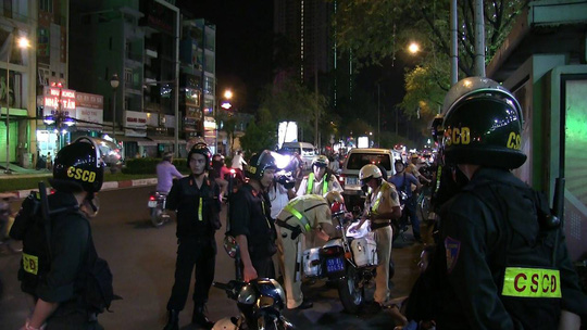 Tổ Công tác 363 tạm giữ hàng loạt anh, chị hoạt động tín dụng đen