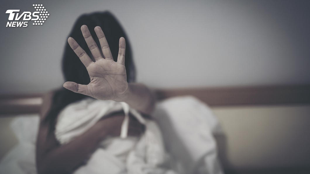 Cảnh sát Đài Loan bắt giữ 4 người đàn ông Việt Nam cưỡng bức tập thể 1 cô gái say rượu