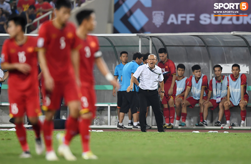 Nếu thua Iran và bị loại, Việt Nam sẽ bật ra khỏi Top 100 thế giới