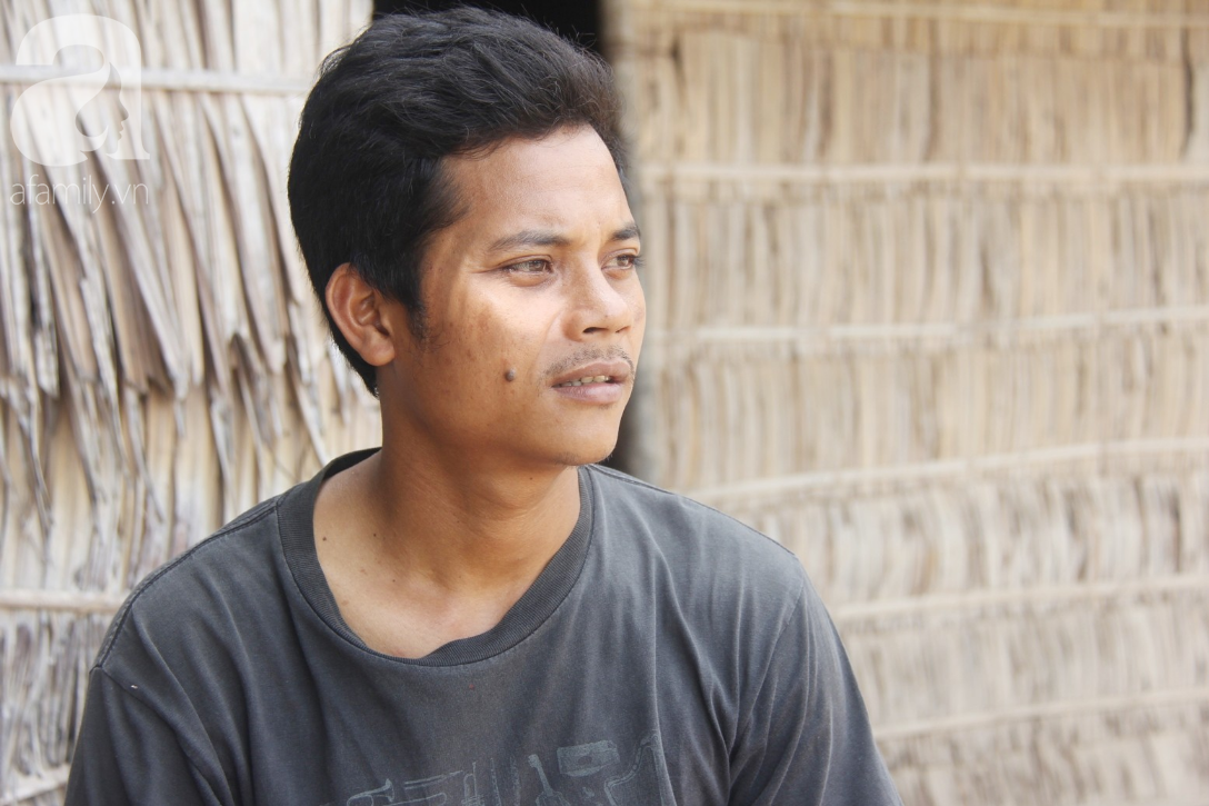 Lời khẩn cầu của người mẹ ôm con gái 2 tuổi bị hở van tim, chỉ nặng 6 ký mà không có tiền chạy chữa