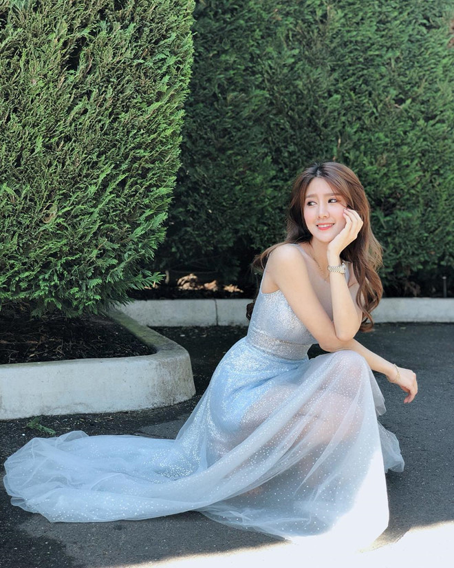 Vẻ gợi cảm của hot girl Malaysia có 1,5 triệu fan trên mạng