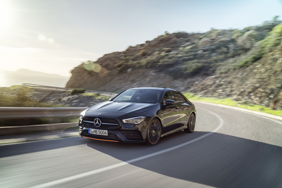 Mercedes-Benz CLA-Class Coupe 2019 - tiểu CLS ra mắt