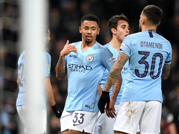 Clip: Gabriel Jesus lập poker, Man City nghiền nát đối thủ tới... 9 bàn không gỡ