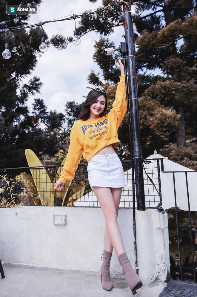 Mẫu ảnh nổi lên từ bức hình 5 nữ sinh: Tôi từng bị gạ đi chơi với những mức giá trên trời