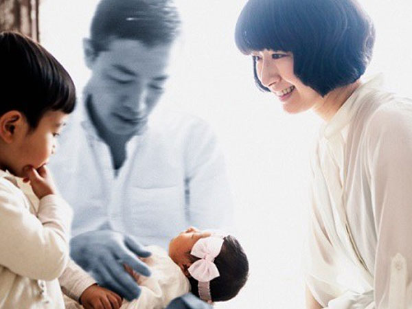 Đứa trẻ bị bỏ rơi trước cửa nhà và bí mật khủng khiếp của gia đình khiến tôi rối trí