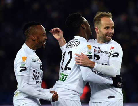 Neymar nổ súng, PSG vẫn bị loại sốc khỏi cúp Liên đoàn bởi đội bét bảng Ligue 1