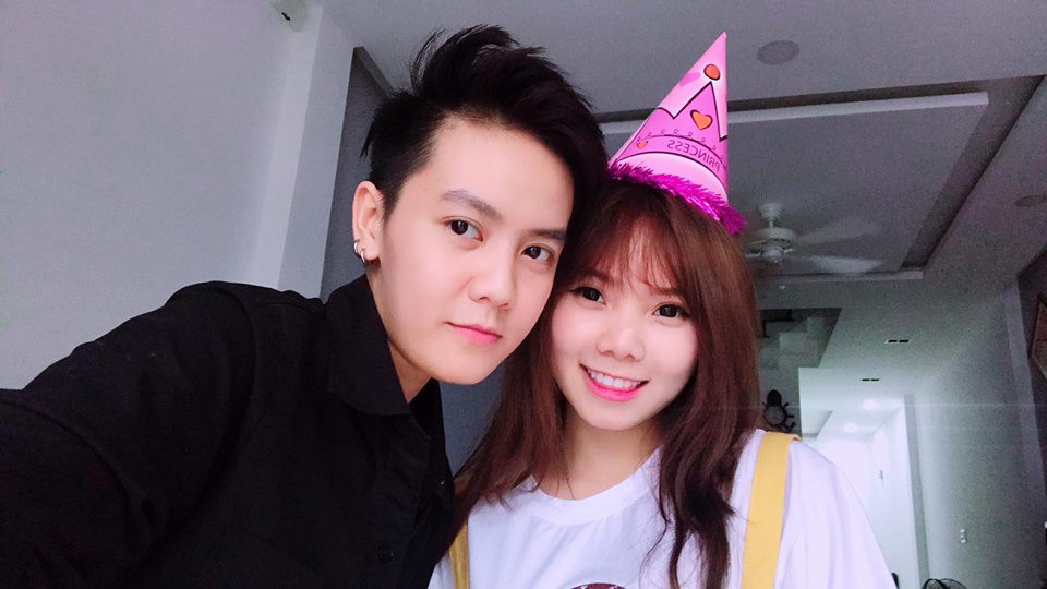 Tomboy đình đám Bi Bảo cùng vợ rơi nước mắt khi nhớ lại scandal bị người cũ tố sống hai mặt