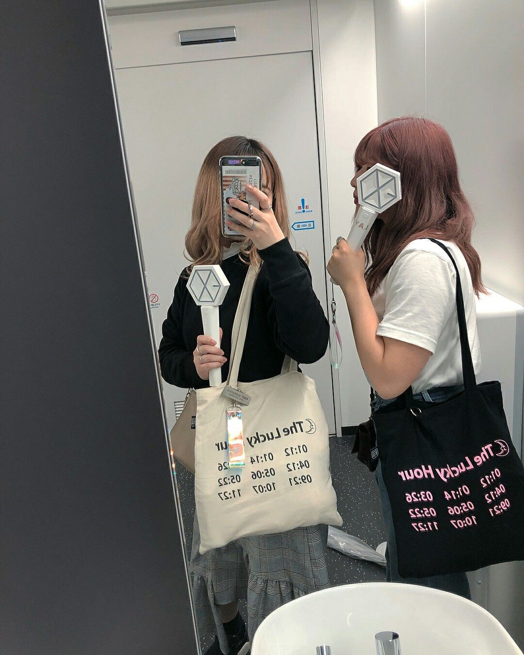 Hội fangirl phản dame cực gắt quan điểm con gái mê idol Hàn thì khó tán nhất trên đời