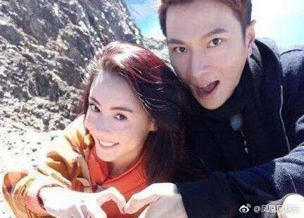 Người tình tin đồn kém 10 tuổi của Trương Bá Chi khoe ảnh ôm con gây xôn xao