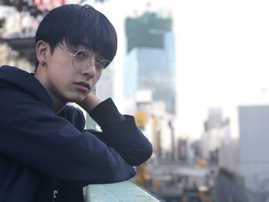 Từng bị bắt nạt vì ngoại hình nổi bật, cậu bạn 18 tuổi bật khóc sau khi đăng quang Nam sinh đẹp trai nhất Nhật Bản