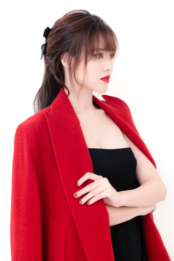 Cuộc sống giàu có của Ninh Dương Lan Ngọc: Đi xe tiền tỷ, sở hữu 2 căn hộ