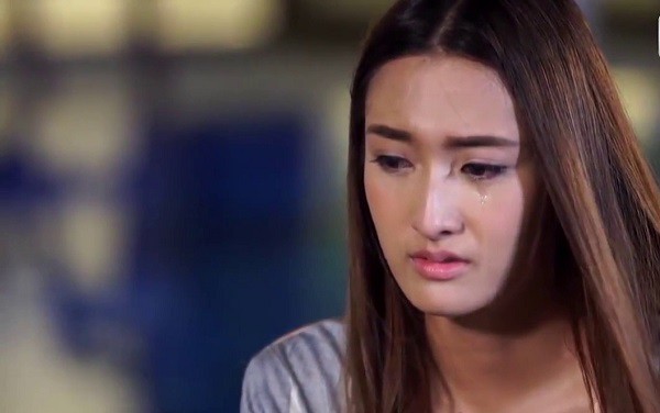 Quay lưng với cả thế giới để lấy gái về làm vợ, không ngờ ngày ra mắt mới biết cô ấy là rich kid