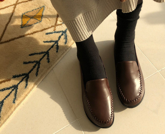 Hoang mang nhất ngày mưa rét là mặc gì vừa ấm vừa gọn, và 4 tips sau sẽ là đáp án hoàn hảo cho bạn