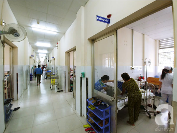 Theo con vào Bình Dương làm mướn, người phụ nữ bị máy kéo sợi bún lóc nát da đầu, cán thủng mắt thương tâm