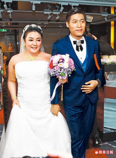 Á hậu ngồi tù vì bán dâm: Cay đắng vì cưới vội chồng kém 11 tuổi, phải ăn Tết cô độc