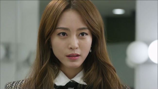 Nhà ngoại cách 2km nhưng mẹ chồng không cho về ở cữ, lại nói thêm 1 câu khiến nàng dâu cạn lời