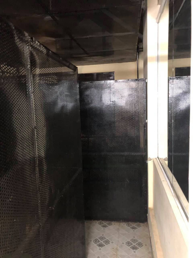 Động spa bị đột kích ở Sài Gòn dùng lồng sắt, dây xích để tạo cảm giác mạnh