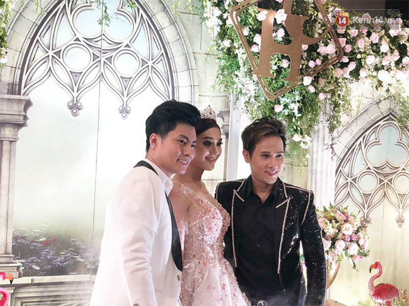 Lâm Khánh Chi tổ chức tiệc kỷ niệm 1 năm đám cưới hoành tráng, tiết lộ tên con trai đầu lòng