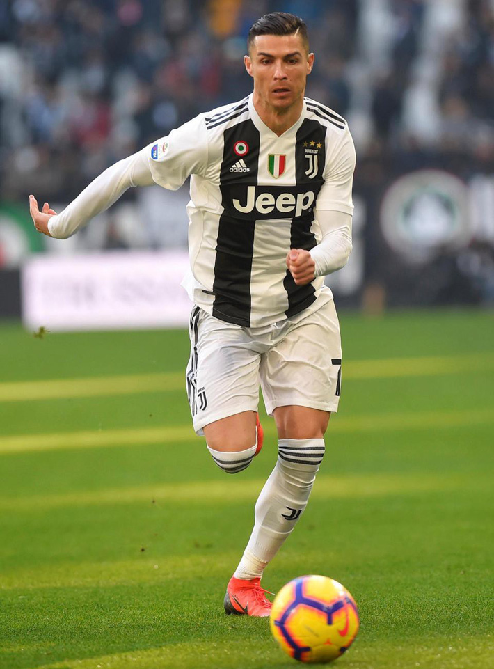 Tình cũ hợp lực, tuyên bố đưa kẻ bệnh hoạn Ronaldo ra ánh sáng công lý