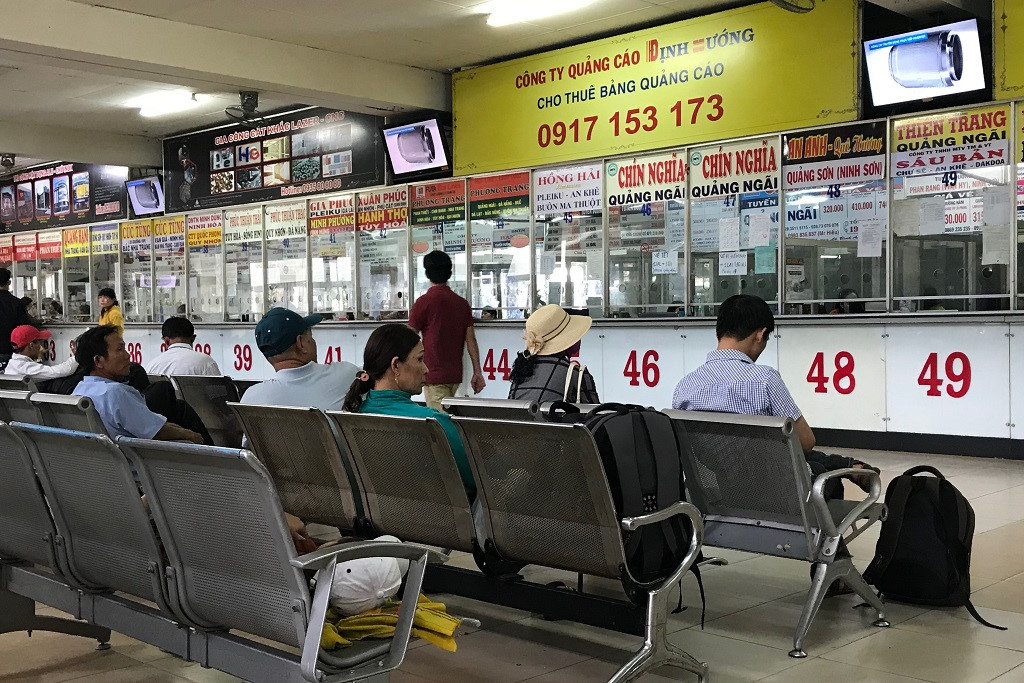 Xe khách từ Sài Gòn đi miền Trung cháy vé, dân lo sốt vó Xe khách từ Sài Gòn đi miền Trung cháy vé, dân lo sốt vó