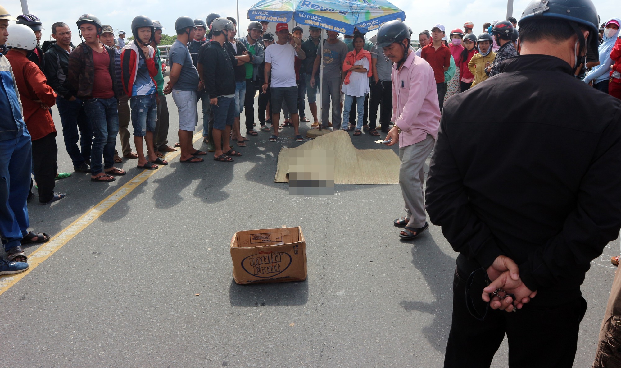 Trên đường đi học về, nữ sinh 18 tuổi ở Đà Nẵng chết thảm dưới bánh xe tải
