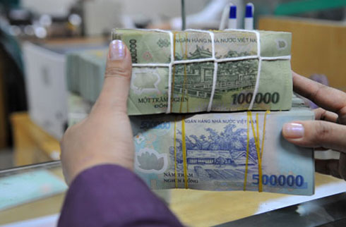 Gần Tết, lãi suất tiết kiệm lên sát 9% một năm Gần Tết, lãi suất tiết kiệm lên sát 9% một năm
