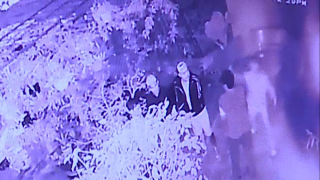 Clip nhóm côn đồ hung hãn đánh chết người để đòi 100 triệu đồng