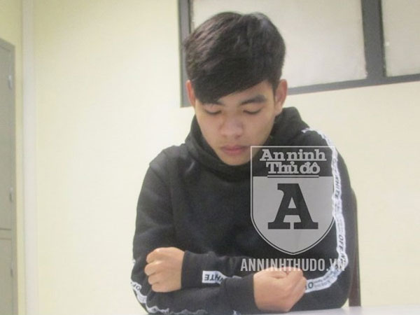 Hà Nội: Mang điện thoại đi sửa, cô gái trẻ để lộ clip nhạy cảm, bị tống tiền