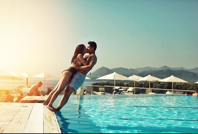 Hotgirl Ngọc Thảo chia sẻ loạt ảnh tình bể bình bên bạn trai Việt kiều khiến dân tình ghen tị hết nấc Hotgirl Ngọc Thảo chia sẻ loạt ảnh tình bể bình bên bạn trai Việt kiều khiến dân tình ghen tị hết nấc