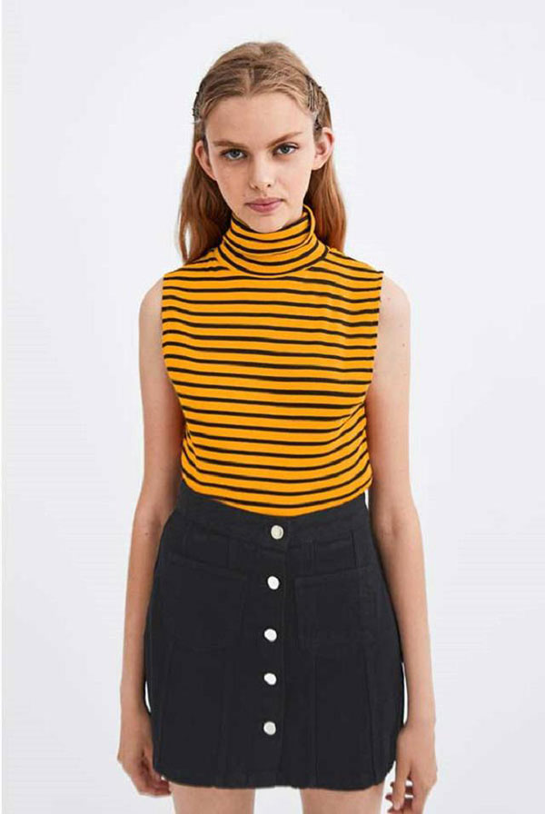 Dùng hàng hiệu trăm triệu, không ngờ áo thun rẻ bèo 300k cũng được loạt sao này tranh nhau mua