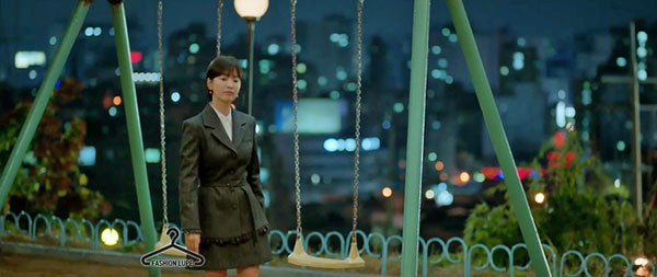 Với 4 tips diện đồ ai cũng học được, Song Hye Kyo vừa hóa nữ thần công sở lại cưa đổ trai trẻ trong Encounter Với 4 tips diện đồ ai cũng học được, Song Hye Kyo vừa hóa nữ thần công sở lại cưa đổ trai trẻ trong Encounter