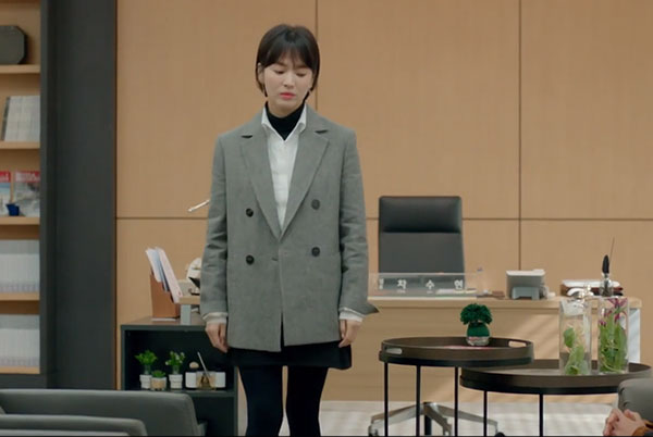 Với 4 tips diện đồ ai cũng học được, Song Hye Kyo vừa hóa nữ thần công sở lại cưa đổ trai trẻ trong Encounter Với 4 tips diện đồ ai cũng học được, Song Hye Kyo vừa hóa nữ thần công sở lại cưa đổ trai trẻ trong Encounter