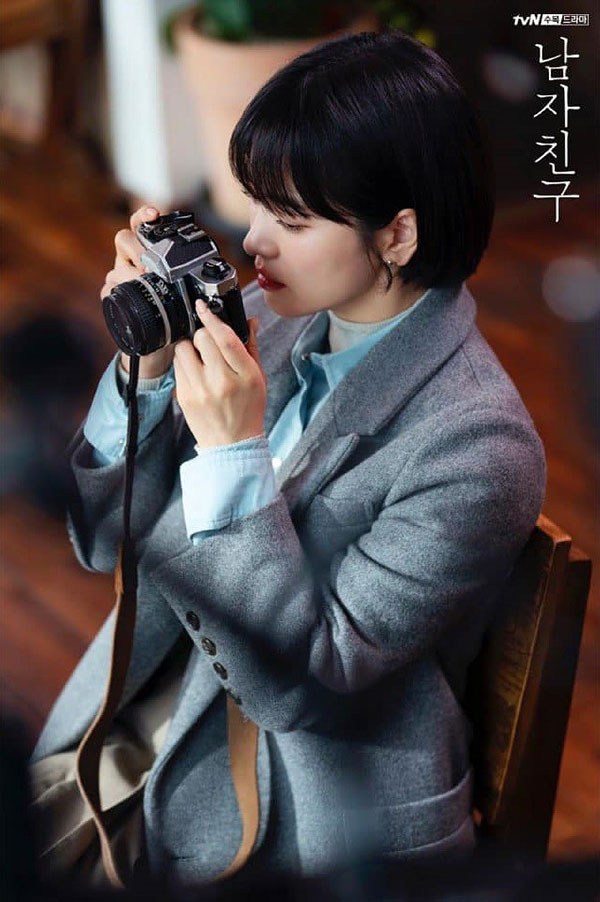 Với 4 tips diện đồ ai cũng học được, Song Hye Kyo vừa hóa nữ thần công sở lại cưa đổ trai trẻ trong Encounter