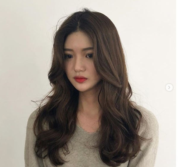 Chị em Hàn Quốc gợi ý tóc tỉa tầng xinh hợp mùa xuân