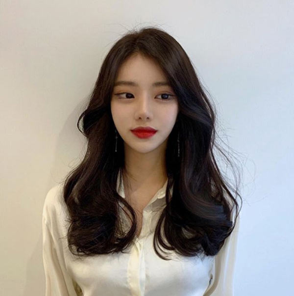 Chị em Hàn Quốc gợi ý tóc tỉa tầng xinh hợp mùa xuân